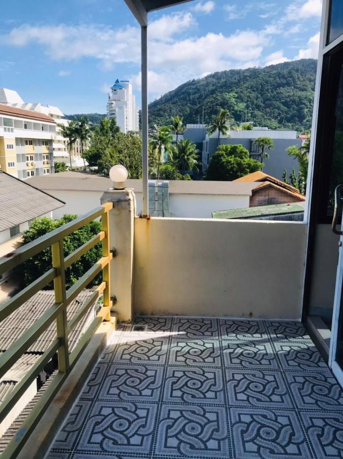 Happy Holidays Hotel Patong Esterno foto