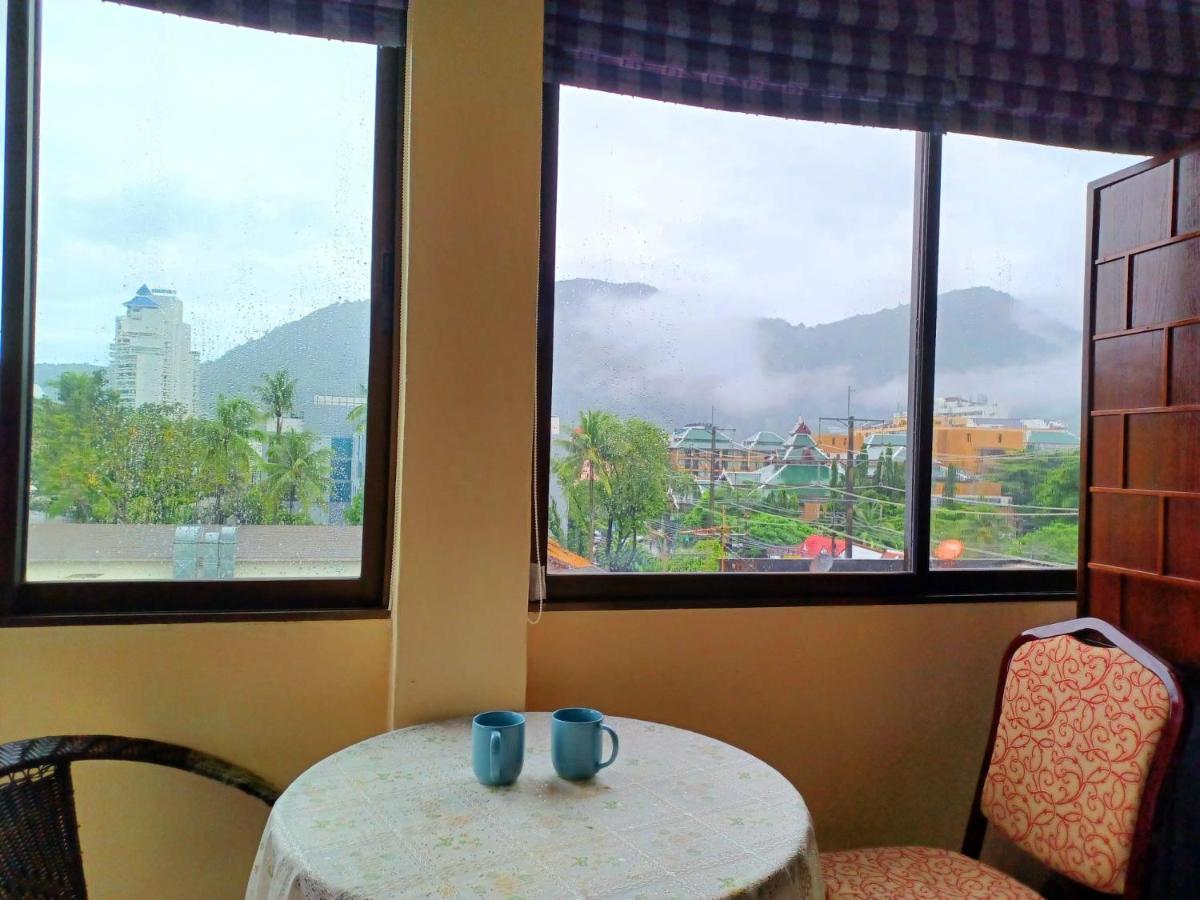 Happy Holidays Hotel Patong Esterno foto